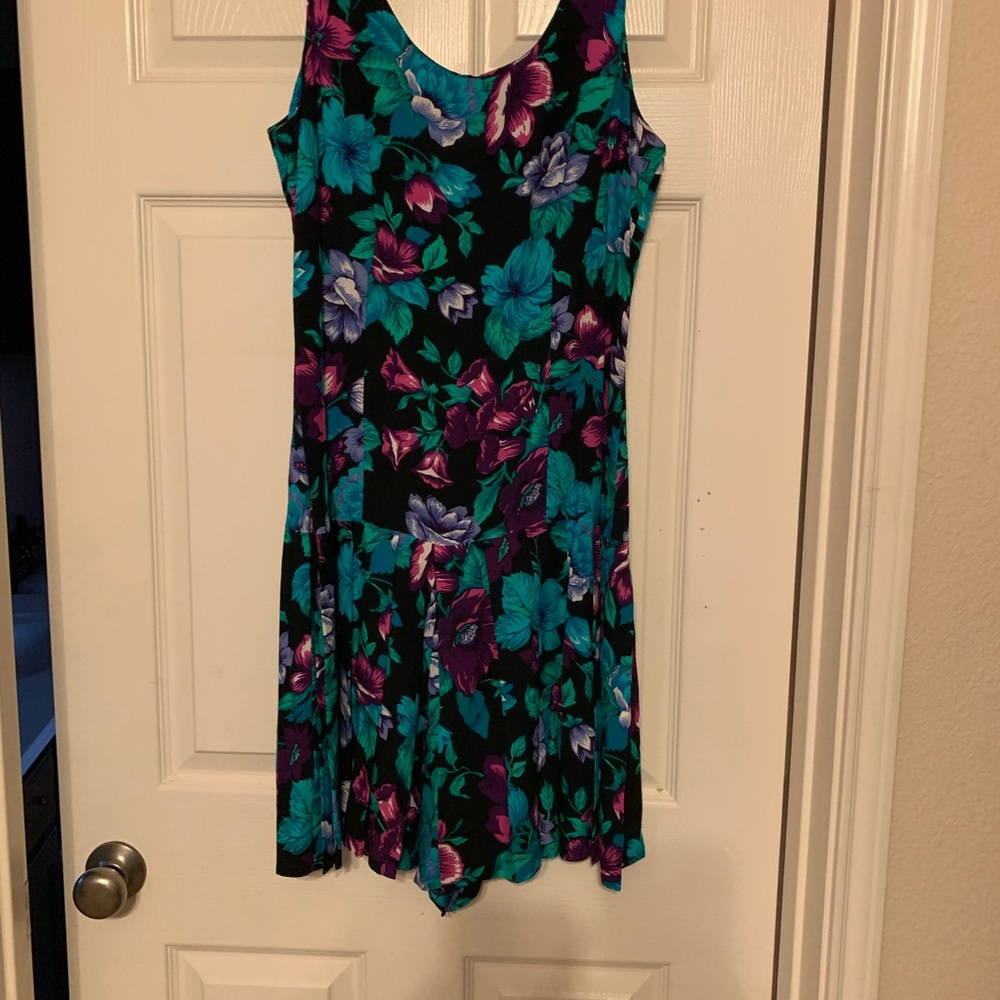 Dress - Picture 3 of 4